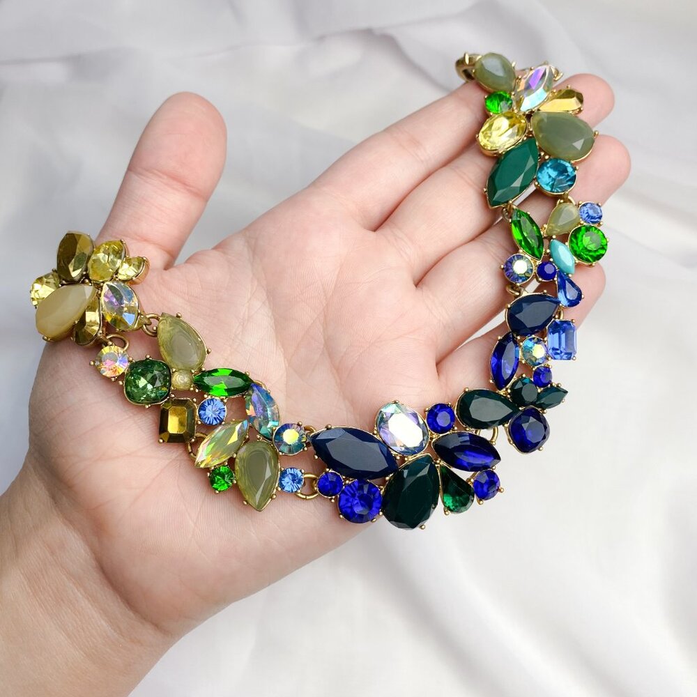 J. Crew Blue Green Yellow Ombre Chunky Rhinestone Gem Jewel Statement Necklace - Picture 12 of 13